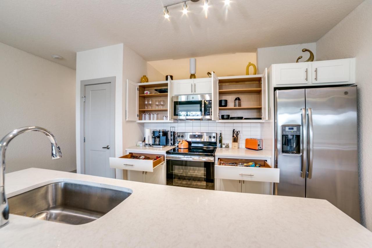 Downtown Apartment With Riverwalk Views Free Parking Pet Friendly Centrally Located On The Riverwalk San Antonio Ngoại thất bức ảnh