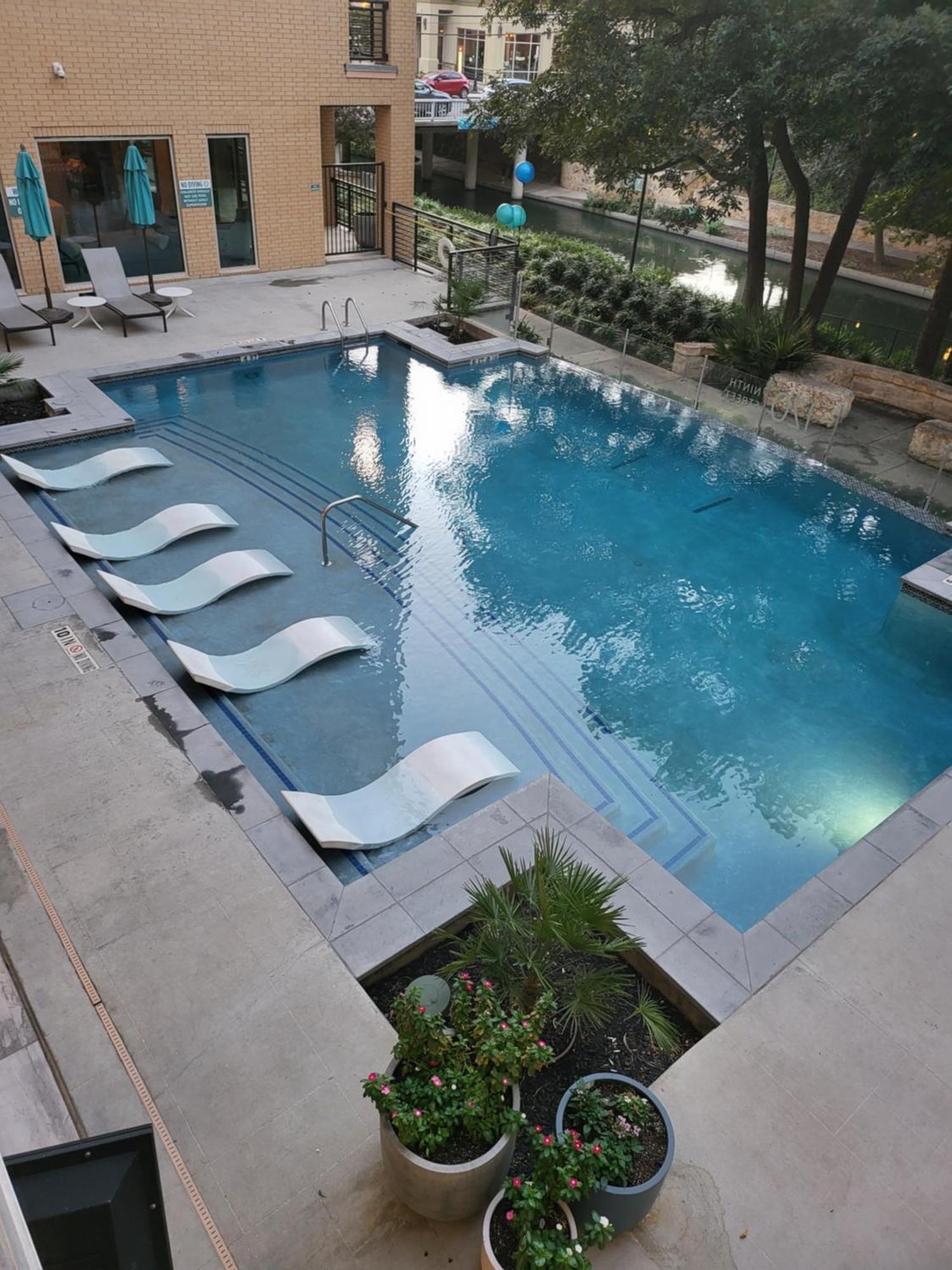 Downtown Apartment With Riverwalk Views Free Parking Pet Friendly Centrally Located On The Riverwalk San Antonio Ngoại thất bức ảnh